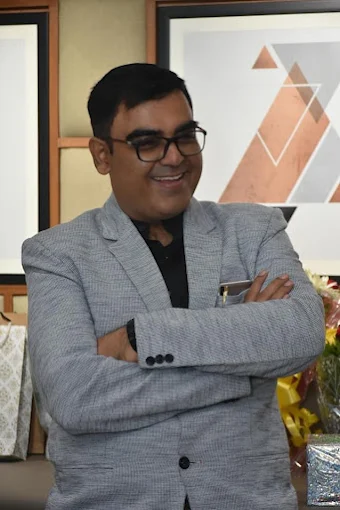 Dr. Manoj Shevkani